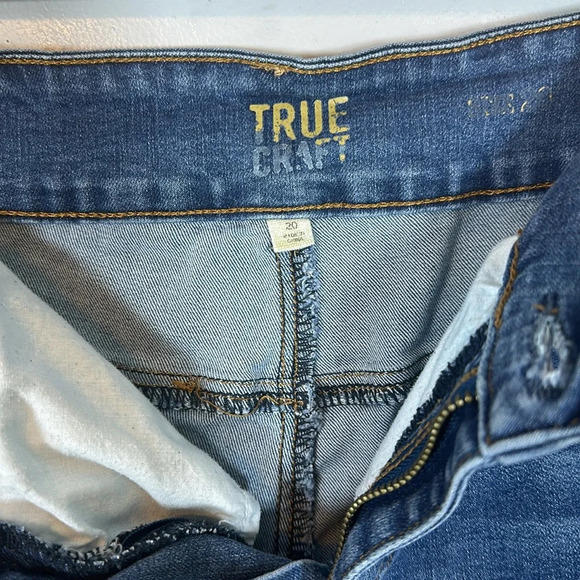 True Craft Distressed Denim Shorts Women’s Size 20 - Picture 7 of 9